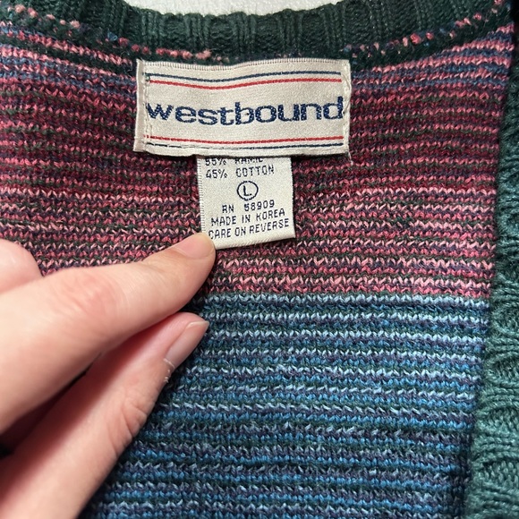 Vest - Picture 5 of 7